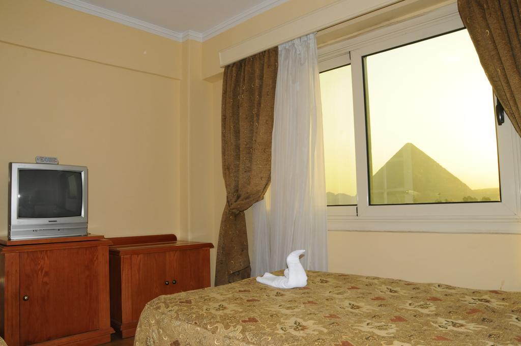 Tiba Pyramids Hotel Giza Habitación foto