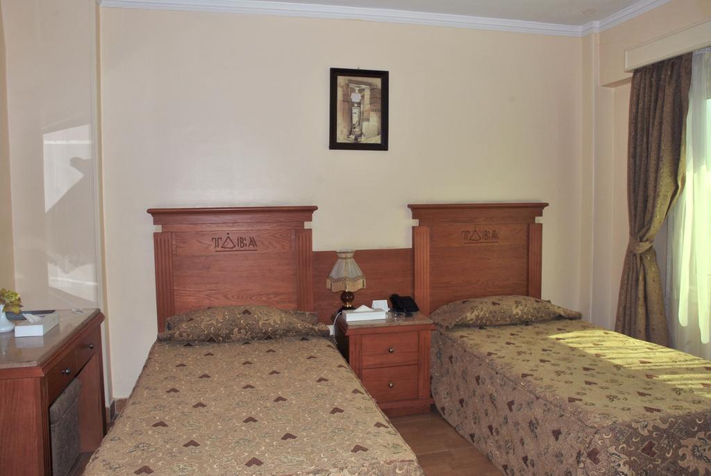 Tiba Pyramids Hotel Giza Habitación foto