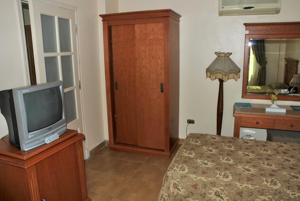 Tiba Pyramids Hotel Giza Habitación foto