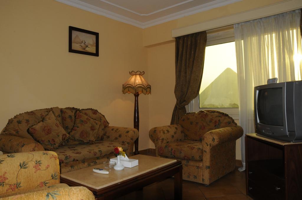Tiba Pyramids Hotel Giza Exterior foto